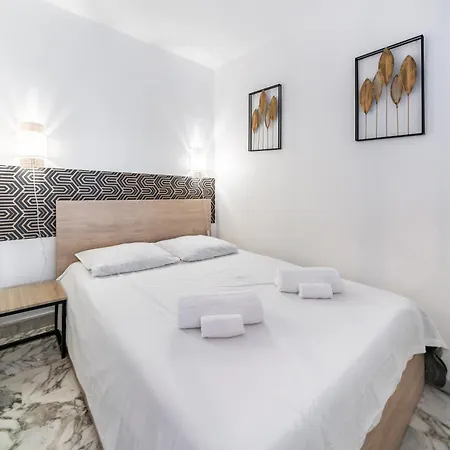 Apartman Avec Terrasse Et Jardin Arbore - 5 Min Hypercentre